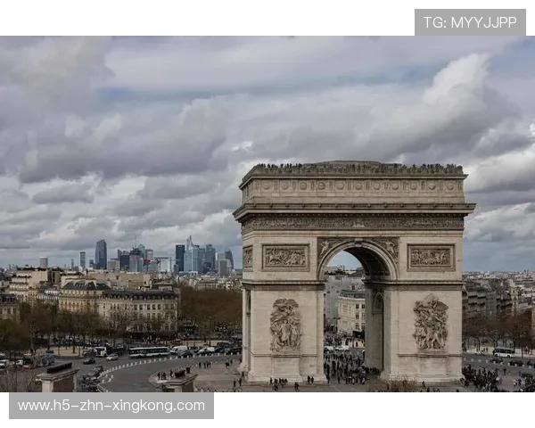 巴黎强到可怕 巴黎强到可怕